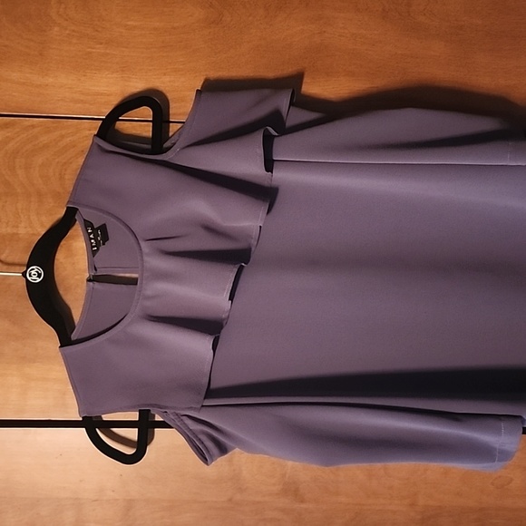 Open shoulder 3/4 sleeve blouse - Picture 3 of 3